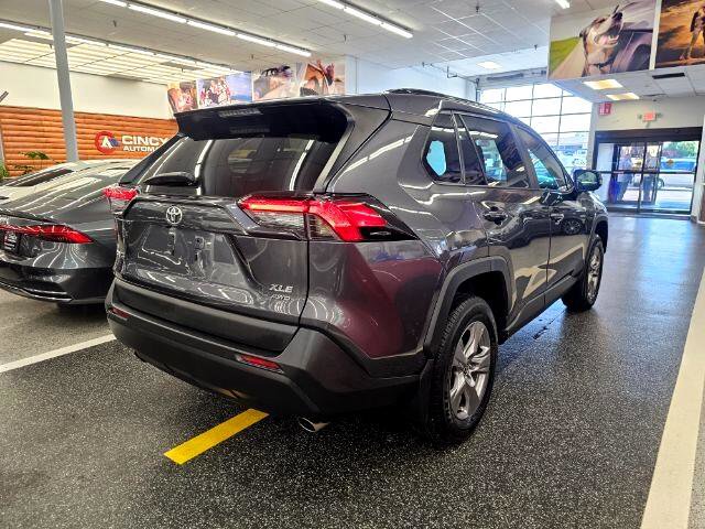 Used 2022 Toyota RAV4 XLE image 4