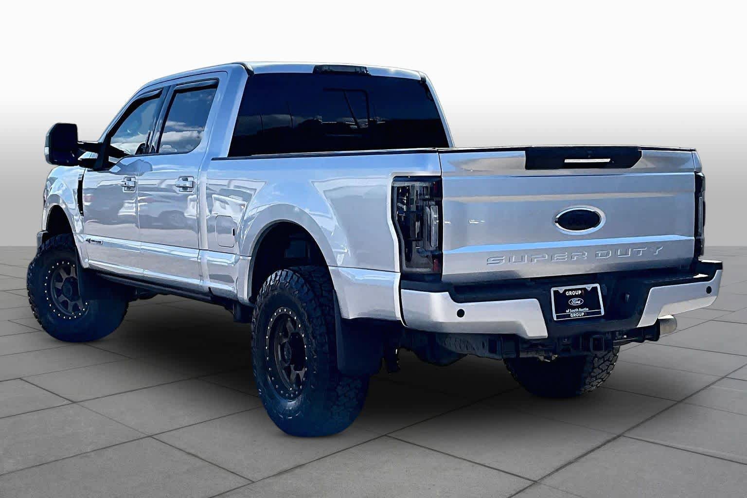 Used 2019 Ford F250 Lariat w/ Lariat Ultimate Package AWD/4WD image 15