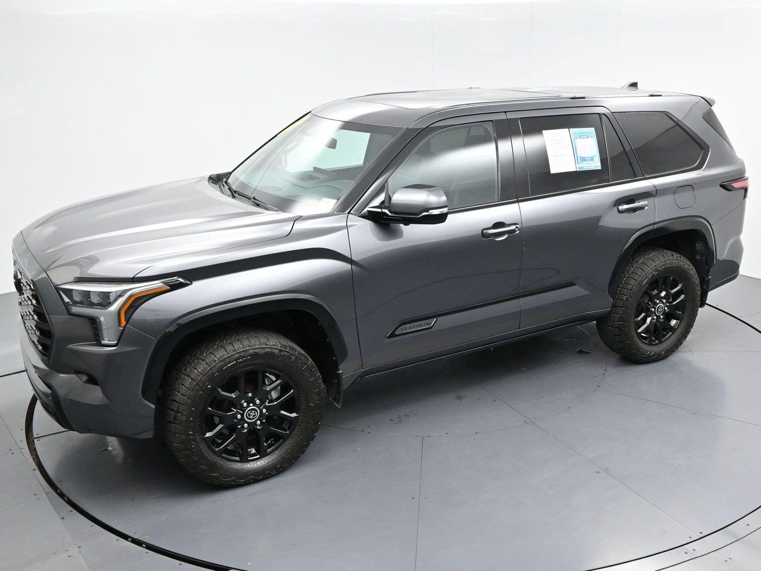 Used 2023 Toyota Sequoia Platinum AWD/4WD image 52