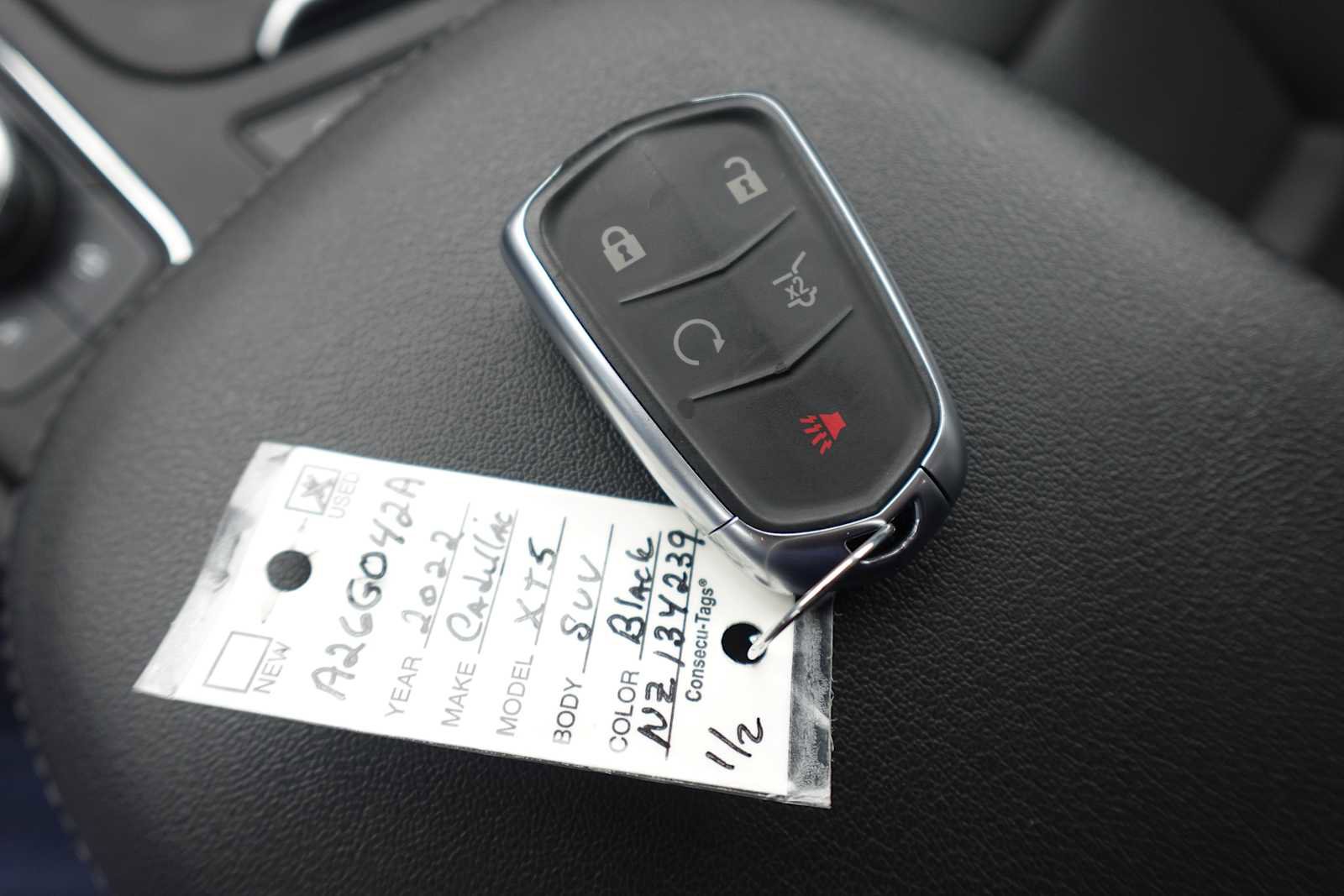 Used 2022 Cadillac XT5 Premium Luxury w/ Technology Package AWD/4WD image 40