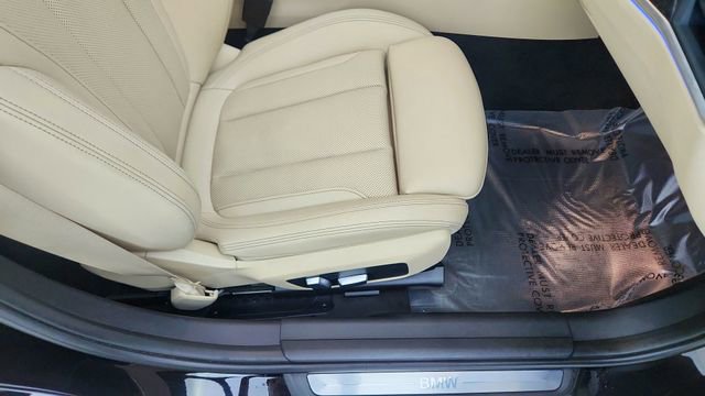 Used 2022 BMW 330i Sedan w/ Driving Assistance Package RWD image 22