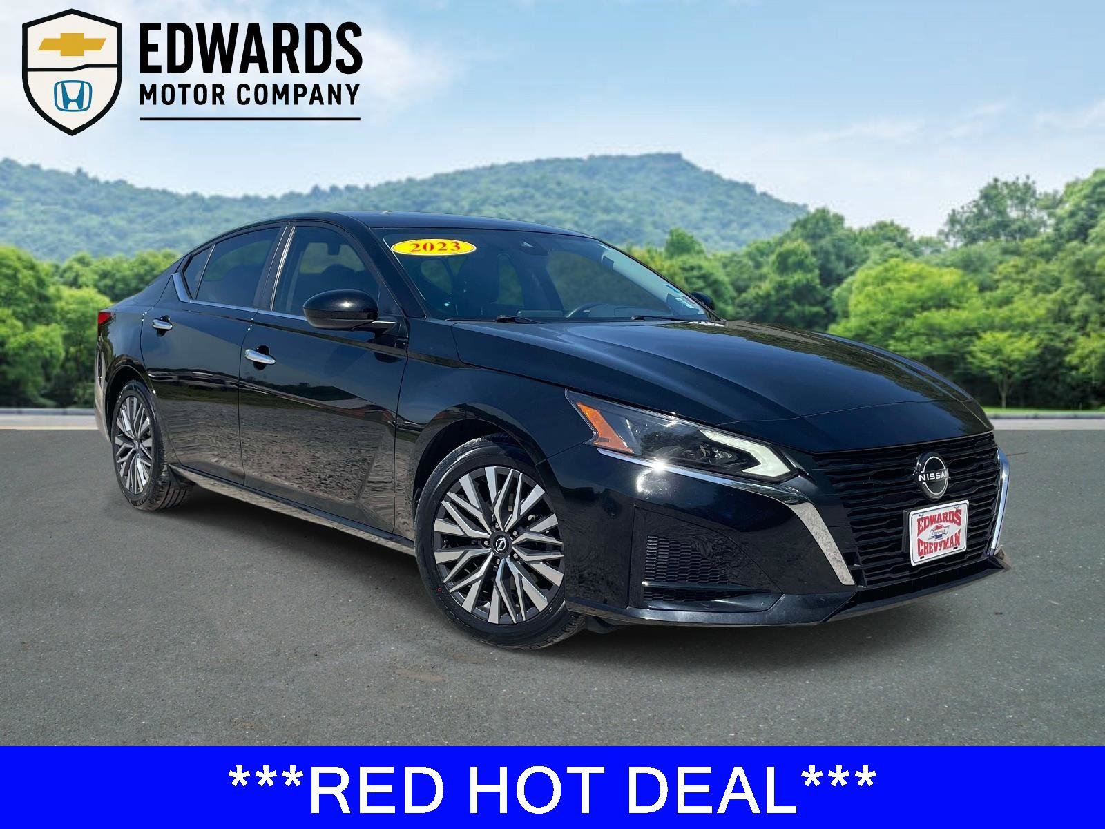Used 2023 Nissan Altima 2.5 SV