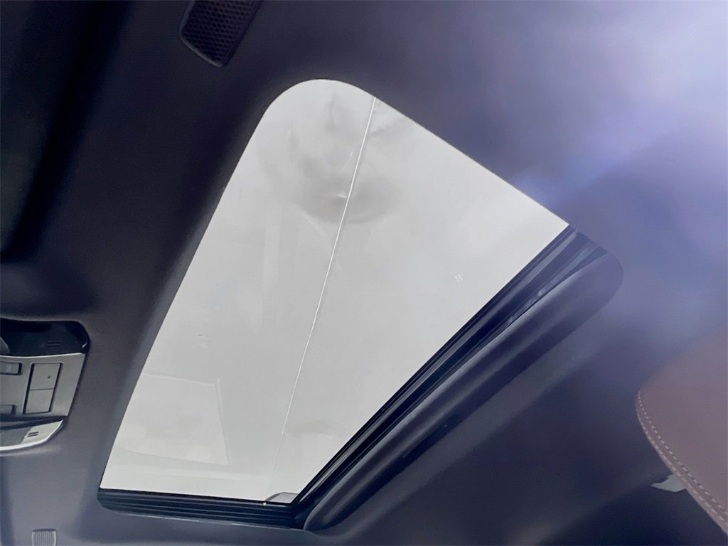 Certified 2025 Toyota Land Cruiser image 19