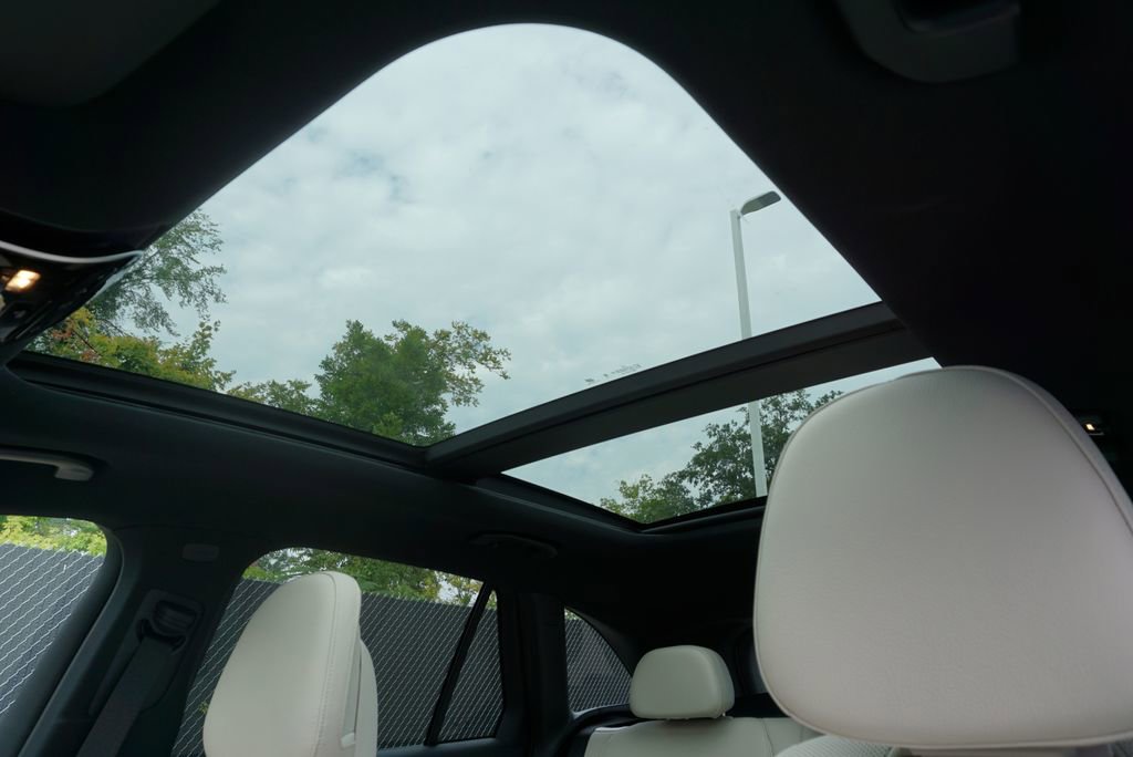 New 2026 Mercedes-Benz GLC 300 4MATIC image 41