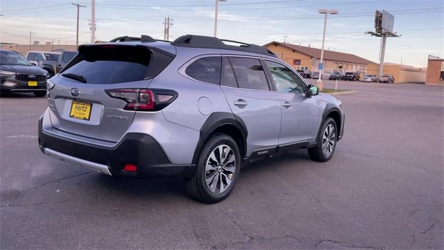 Used 2024 Subaru Outback Limited image 9