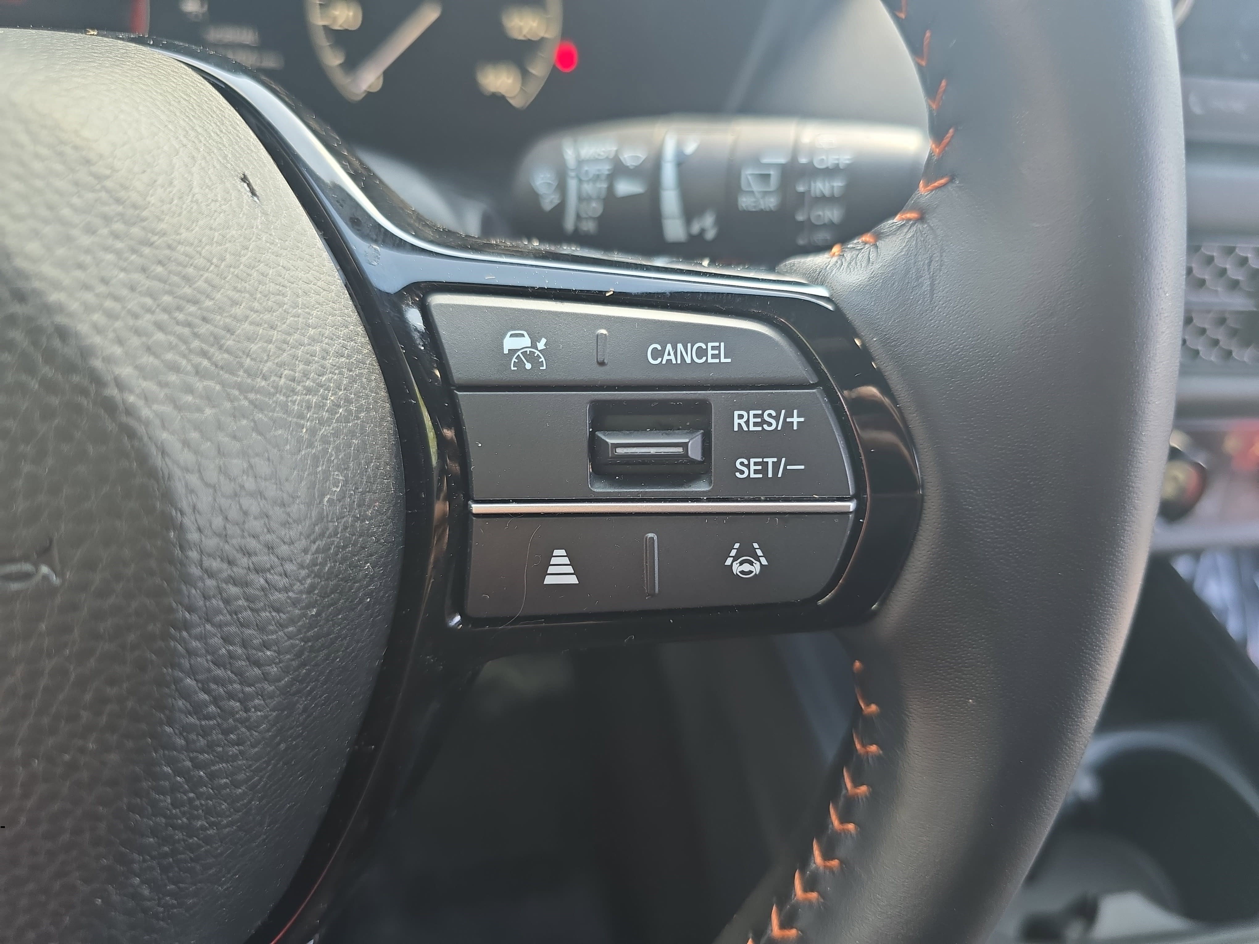 Used 2025 Honda HR-V Sport image 18