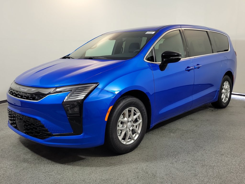 New 2027 Chrysler Pacifica Select FWD image 3