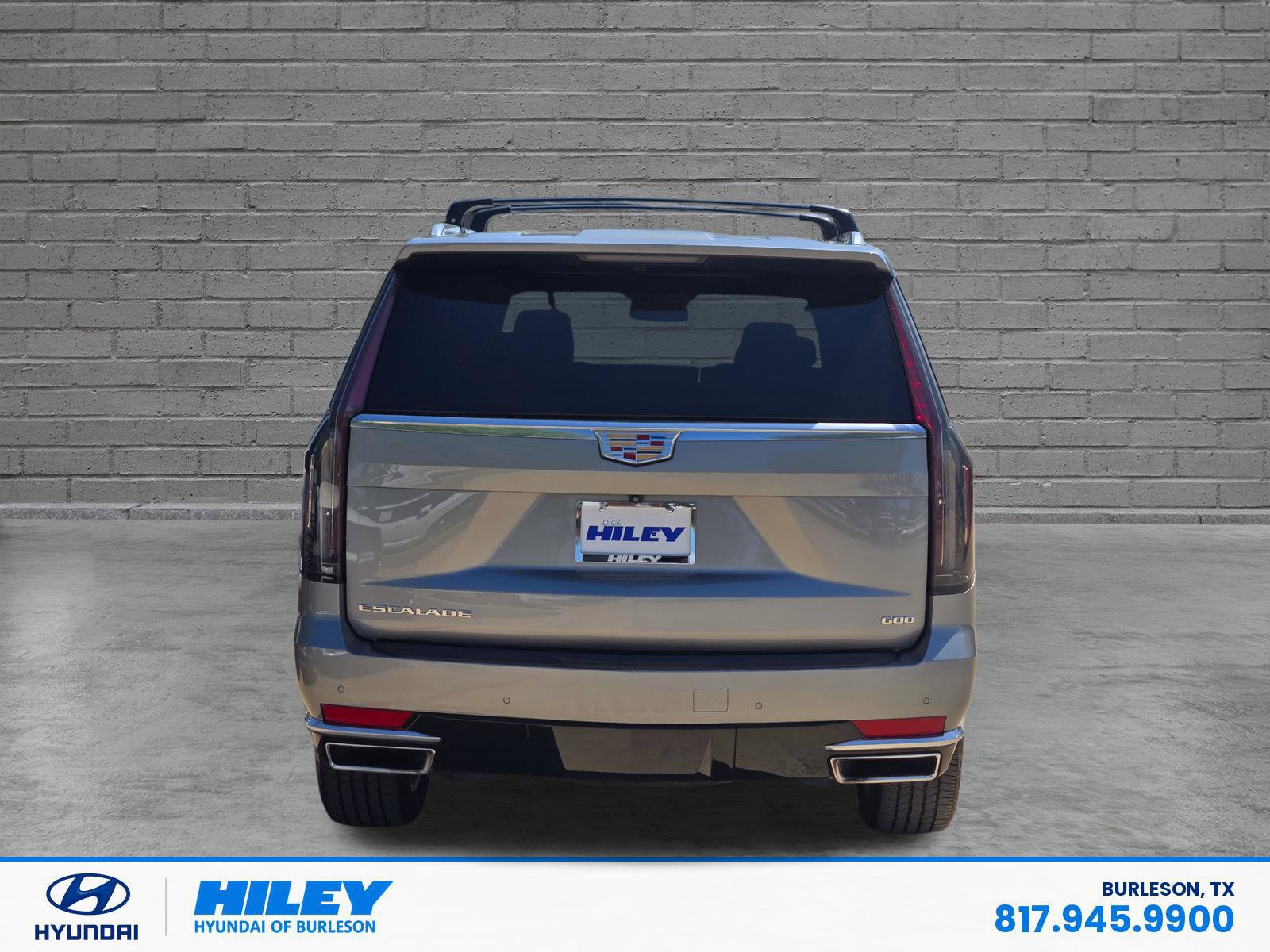 Used 2023 Cadillac Escalade ESV Luxury RWD image 5