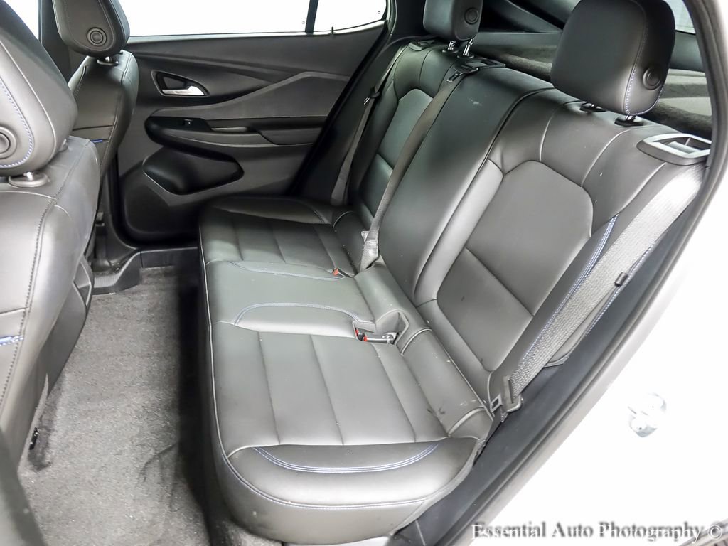 Used 2025 Buick Envista Sport Touring image 11