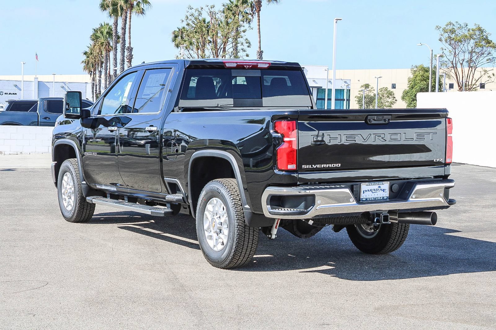 New 2026 Chevrolet Silverado 2500 LTZ w/ LTZ Plus Package AWD/4WD image 6