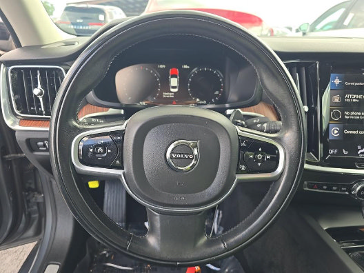 Used 2021 Volvo S60 T6 Momentum w/ Protection Package Premier AWD/4WD image 5