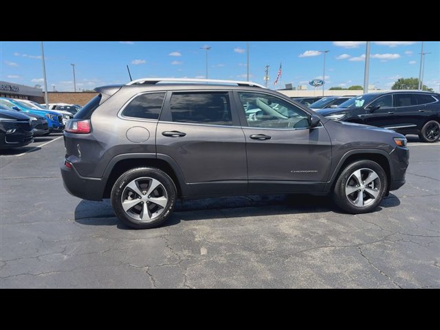 Used 2021 Jeep Cherokee Limited AWD/4WD image 9