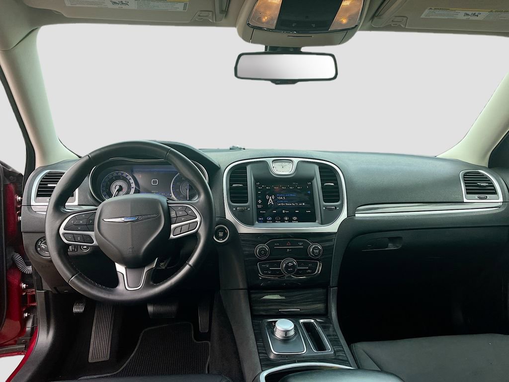 Used 2022 Chrysler 300 Touring w/ Sport Appearance Package image 20