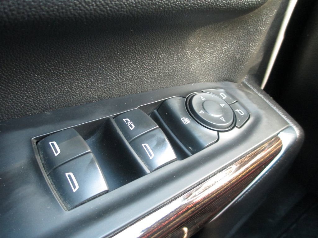 Used 2022 GMC Sierra 3500 SLE w/ SLE Value Package image 26