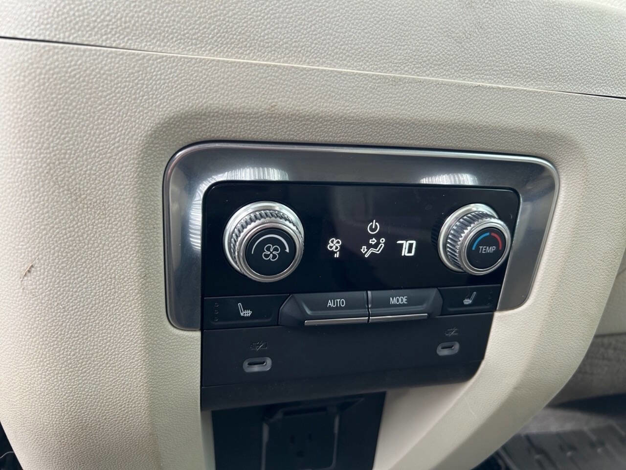 Used 2021 GMC Yukon Denali image 19