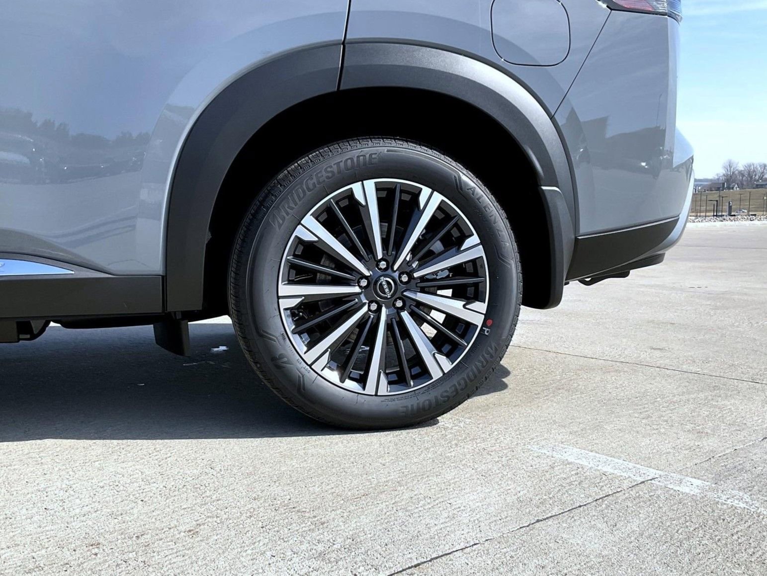New 2026 Nissan Pathfinder Platinum AWD/4WD image 25