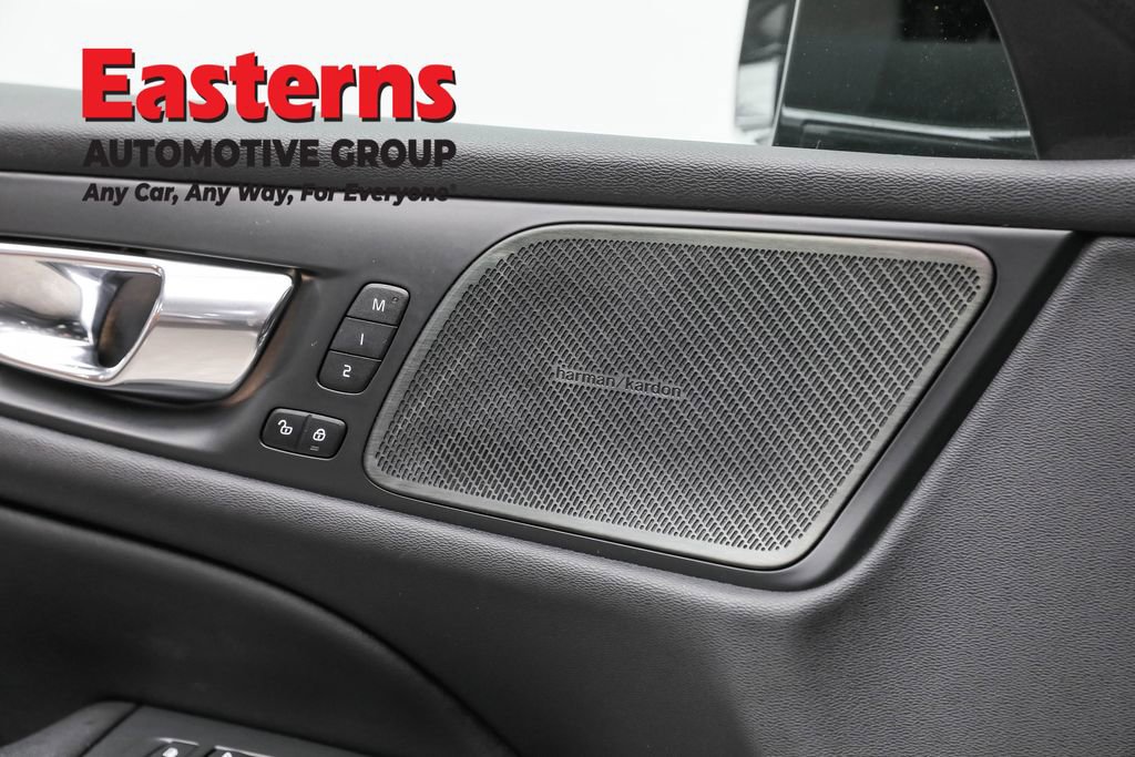 Used 2019 Volvo S60 T6 Inscription image 21