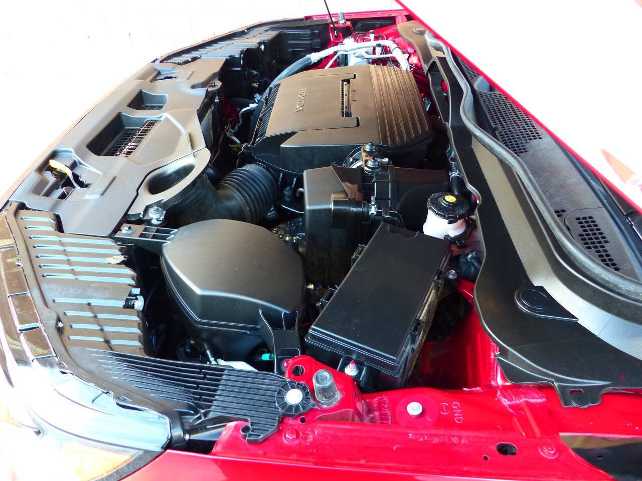 Used 2024 Honda Pilot Sport image 16