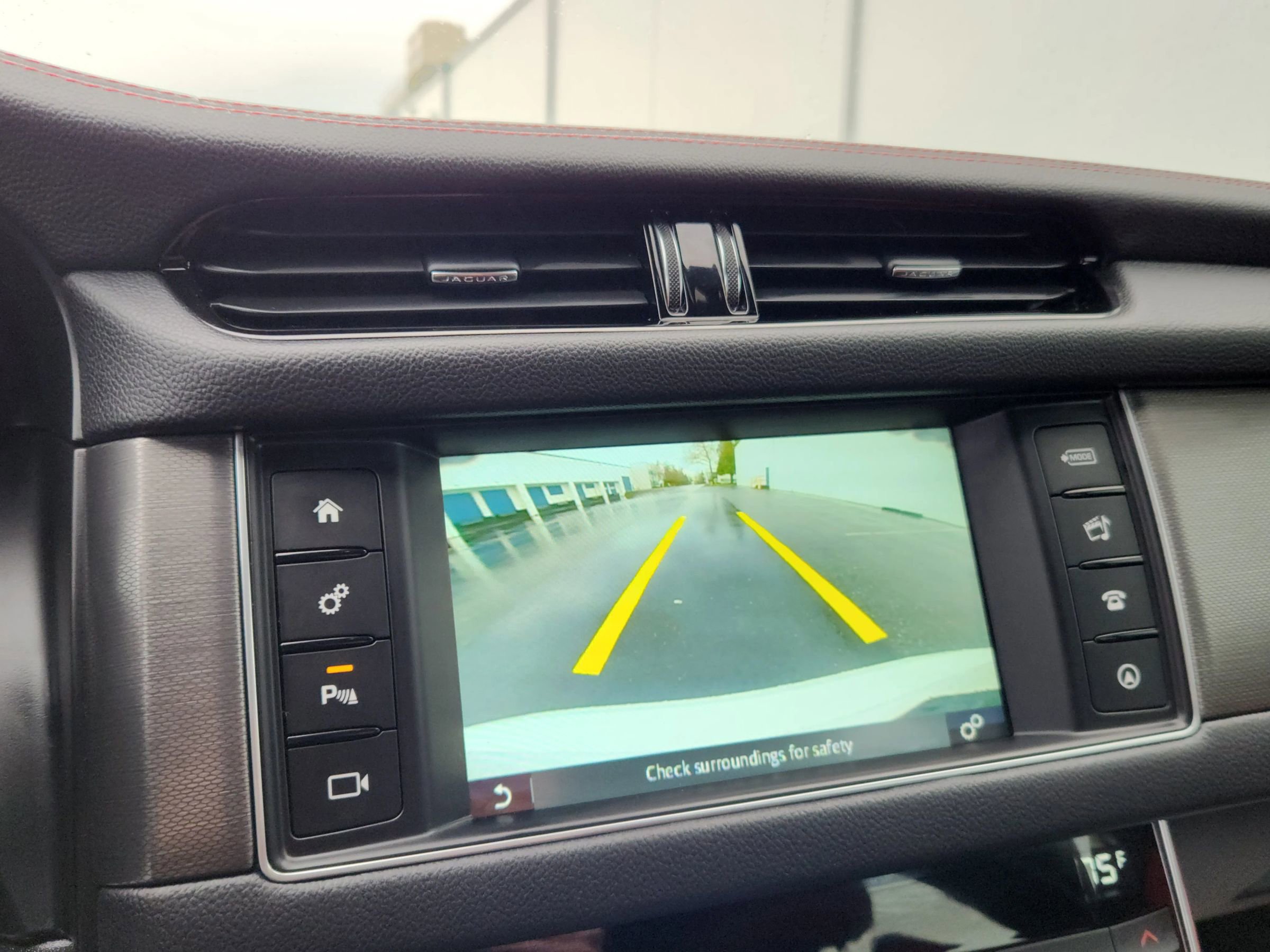 Used 2017 Jaguar XF S image 14