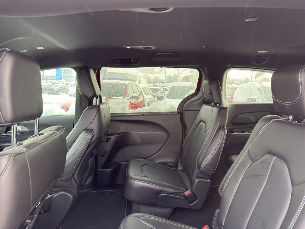 New 2026 Chrysler Pacifica Select image 30