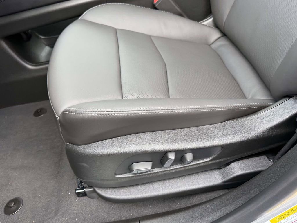 New 2026 Cadillac XT5 Premium Luxury w/ Driver Assist Package FWD image 15