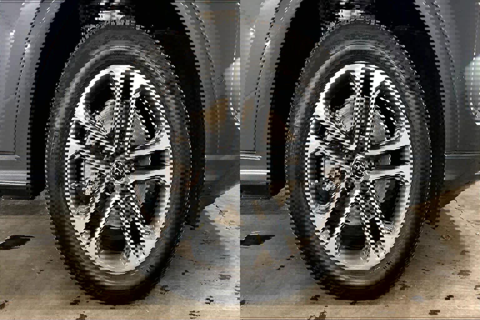 Used 2025 Audi Q5 Premium Plus w/ Premium Plus image 12