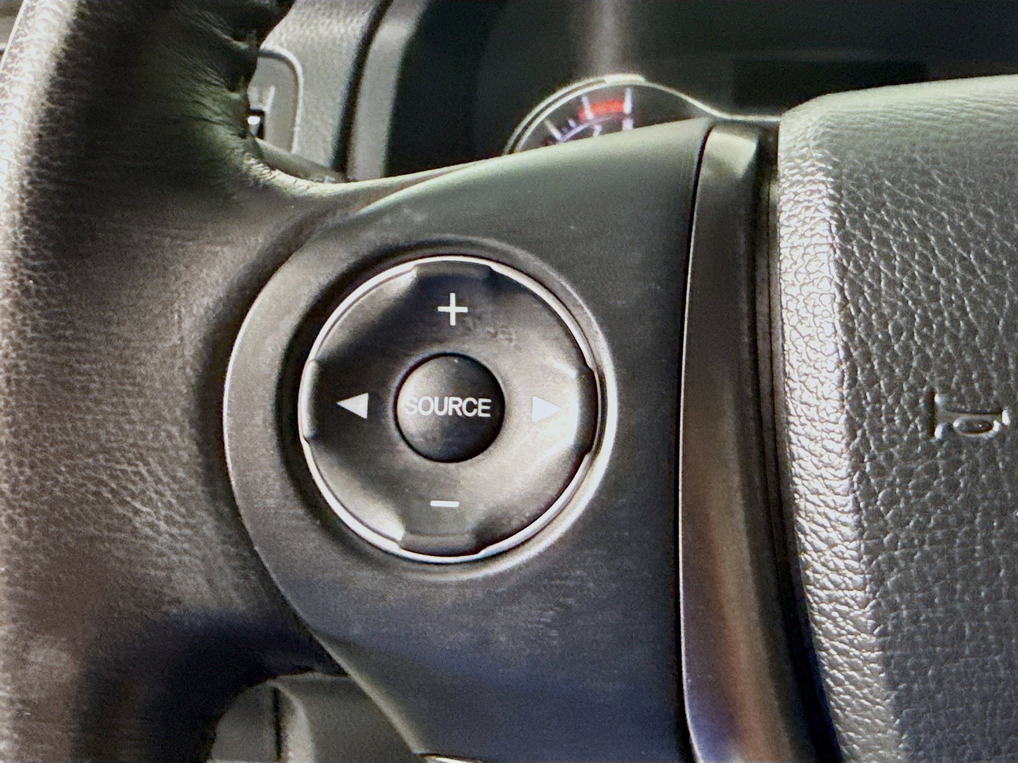 Used 2018 Honda Ridgeline RTL image 11