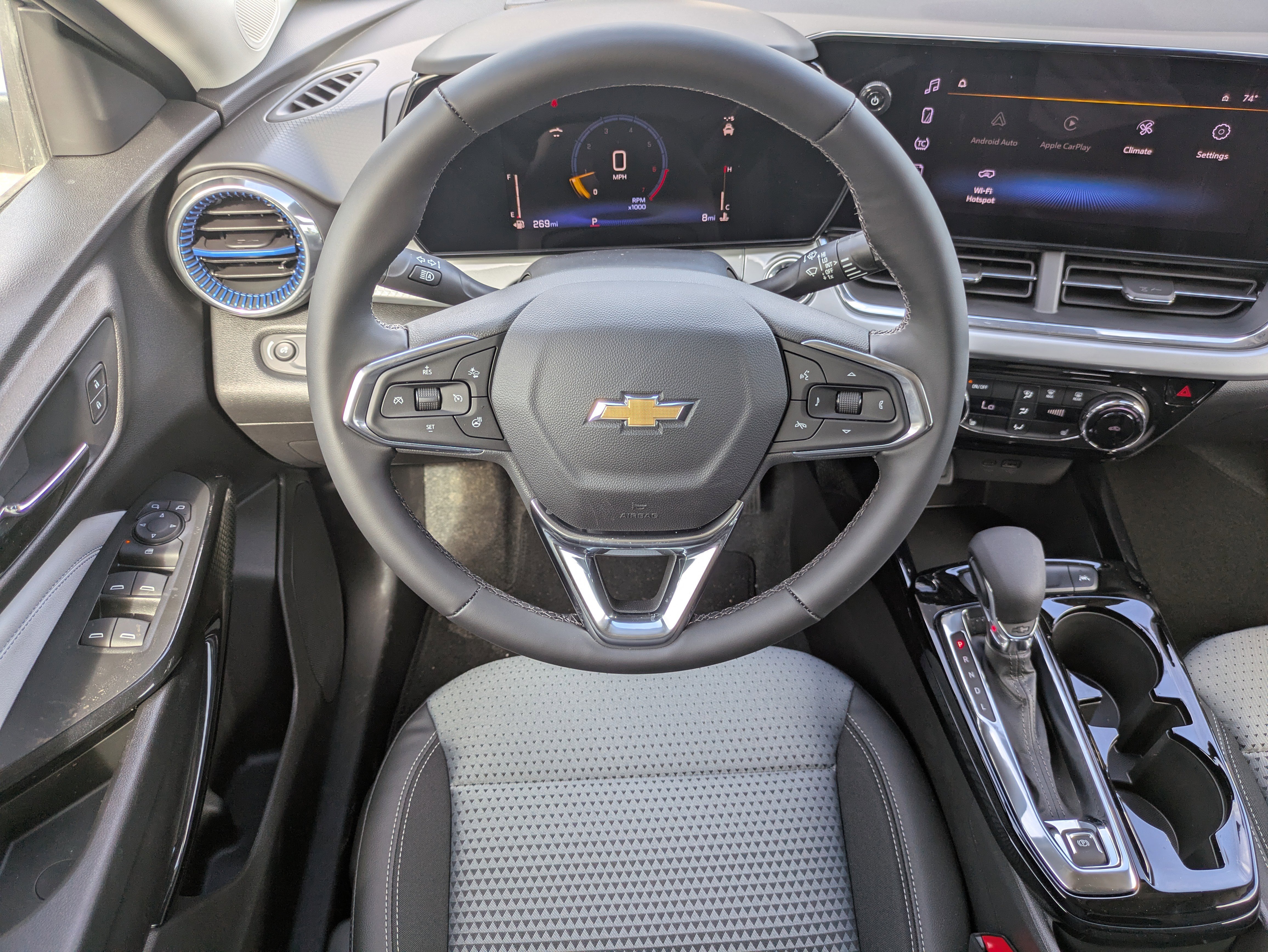 New 2026 Chevrolet Trax LT w/ Driver Confidence Package image 4