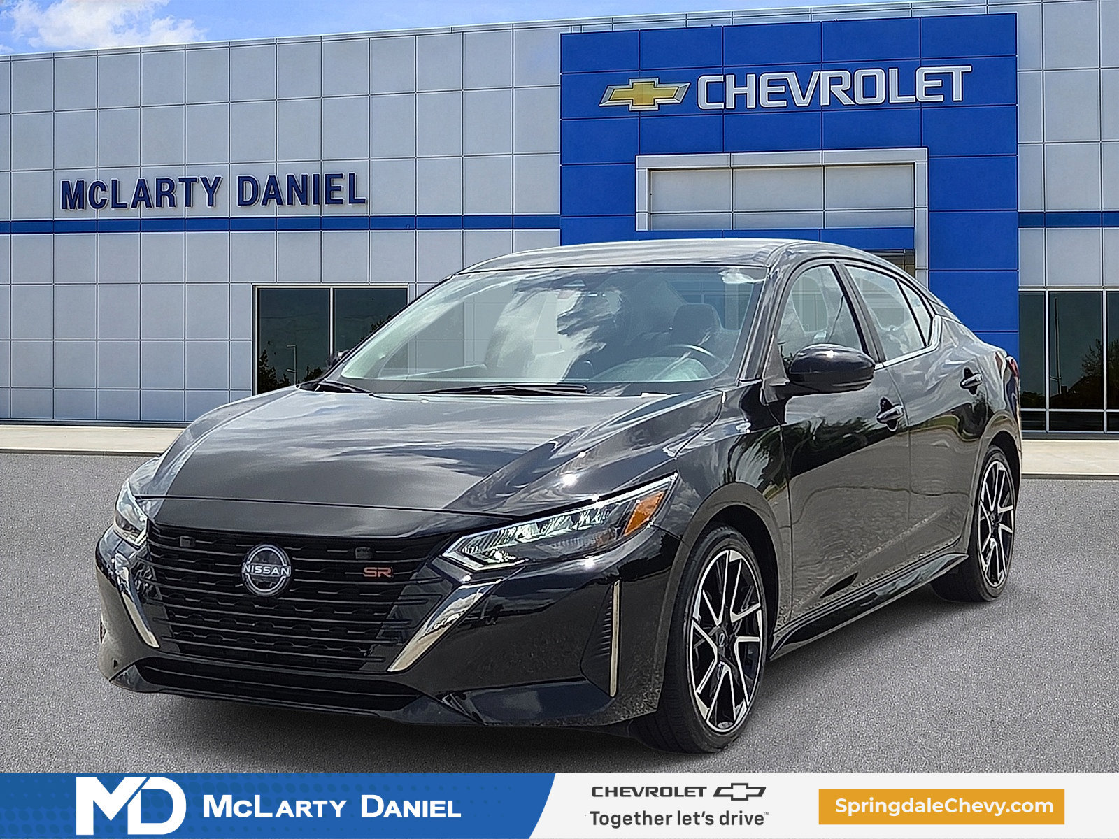 Used 2025 Nissan Sentra SR FWD image 2