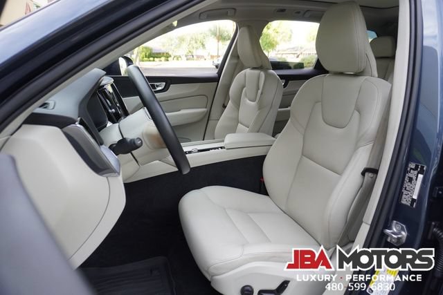 Used 2020 Volvo XC60 T5 Momentum w/ Protection Package Premier AWD/4WD image 6