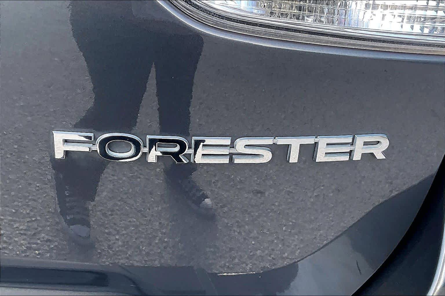 Used 2020 Subaru Forester Premium AWD/4WD image 10