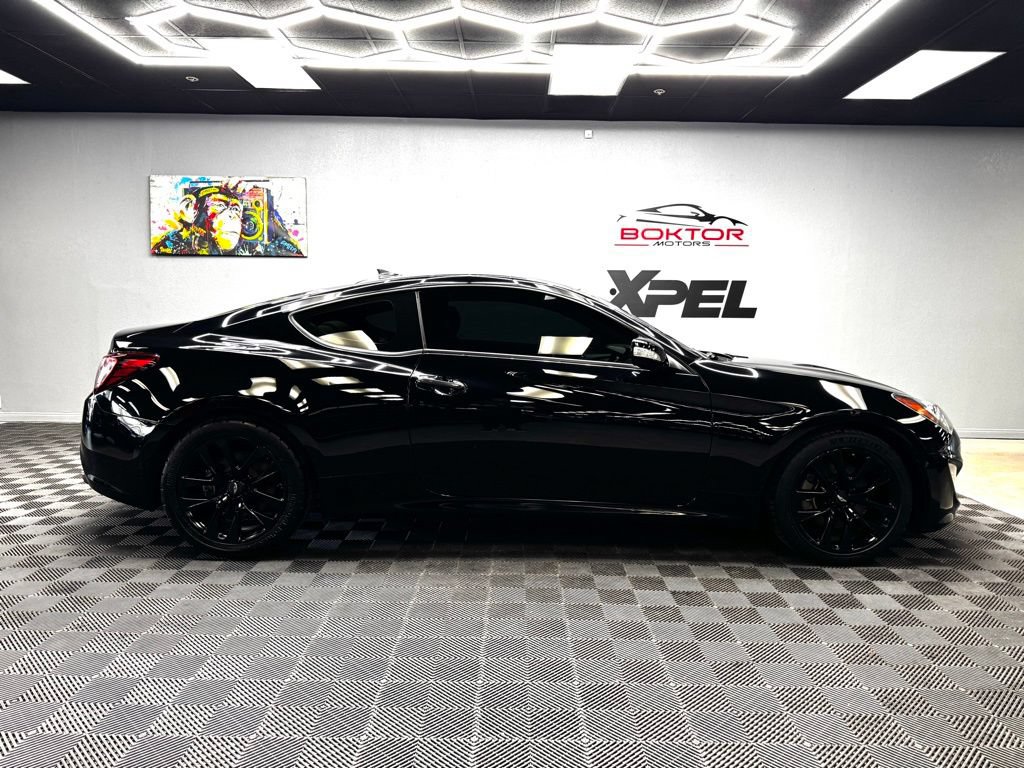 Used 2016 Hyundai Genesis 3.8 RWD image 17