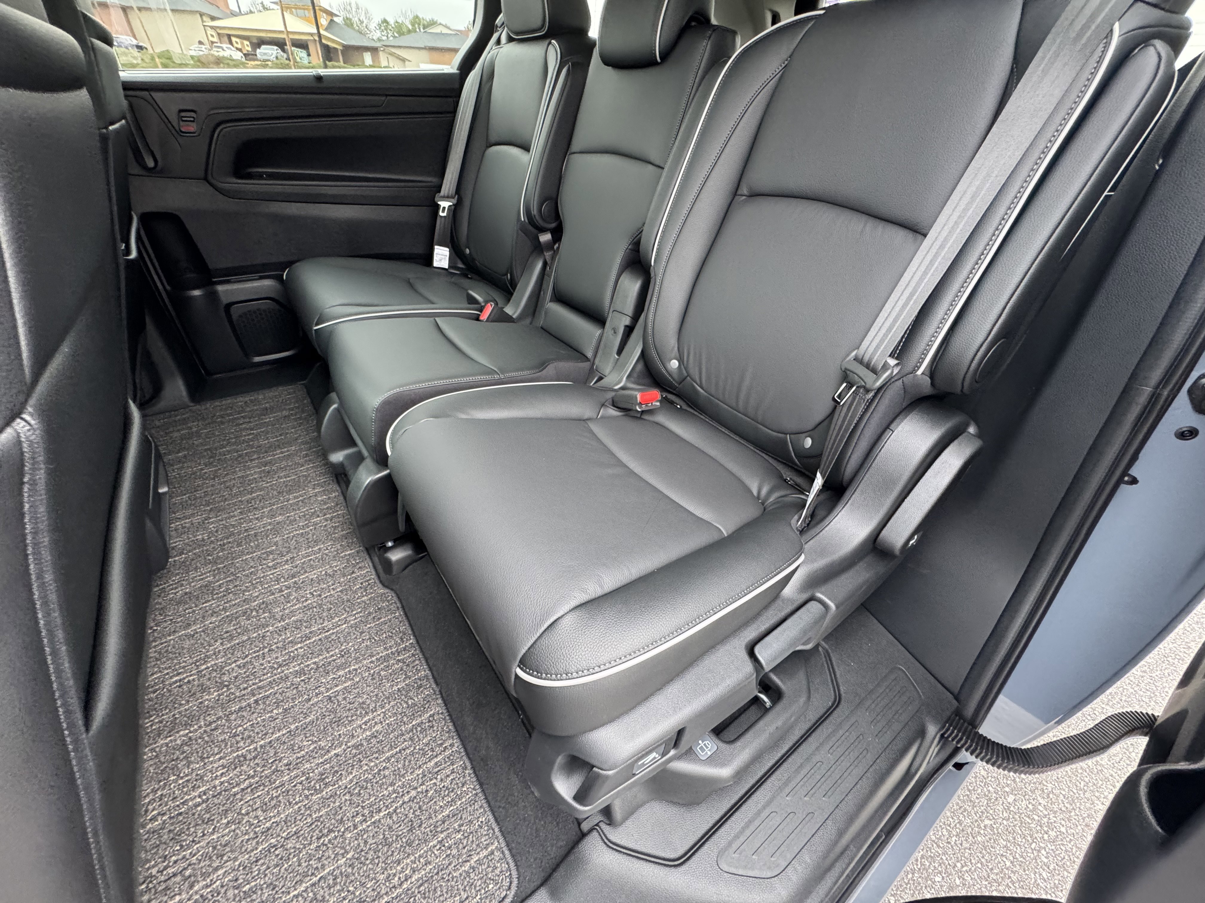 New 2026 Honda Odyssey Touring image 27