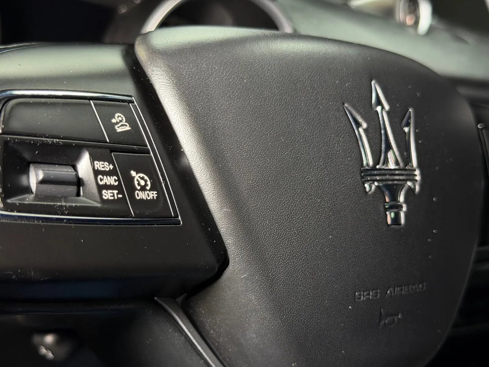 Used 2018 Maserati Levante AWD/4WD image 34