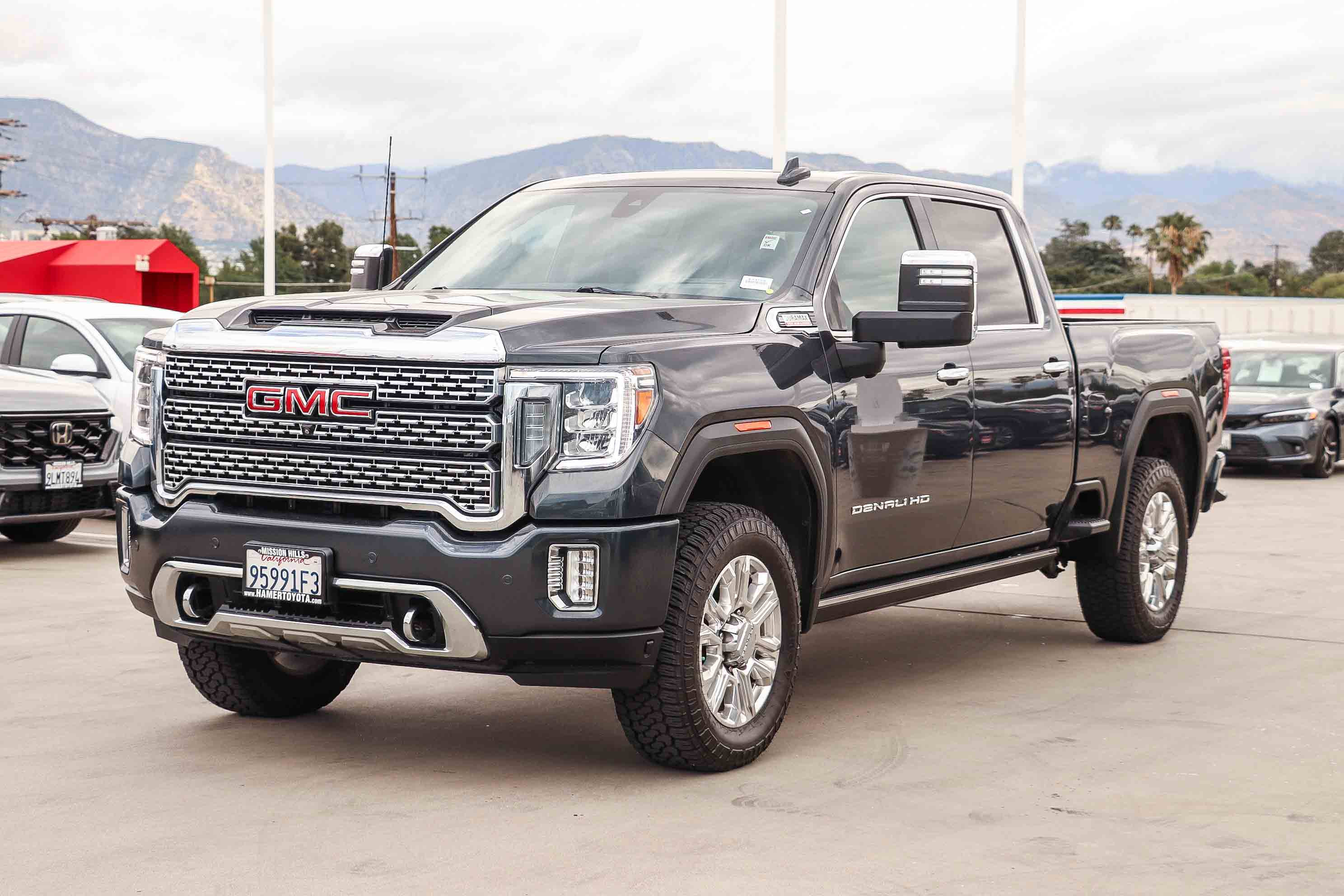 Used 2021 GMC Sierra 2500 Denali w/ Denali Ultimate Package AWD/4WD image 3
