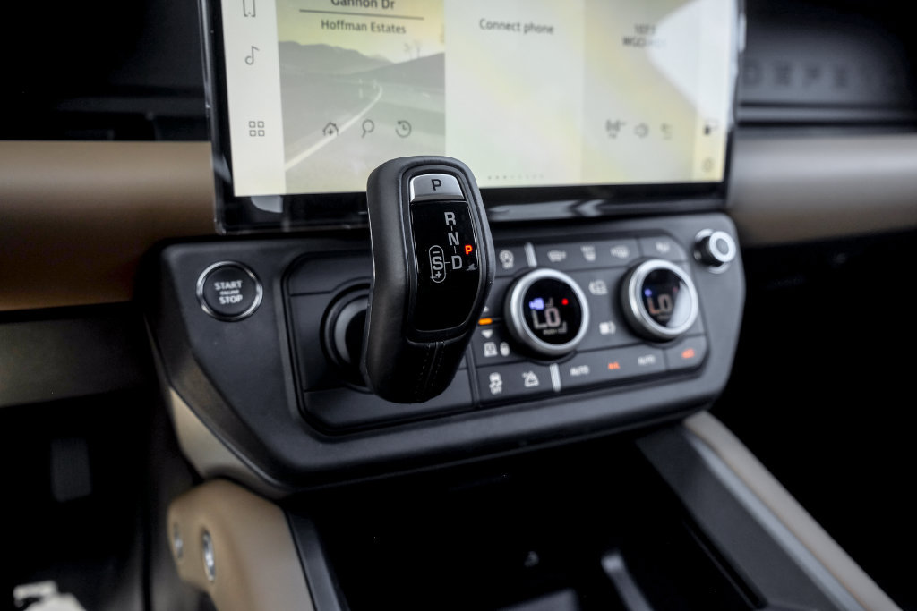 New 2026 Land Rover Defender 110 S AWD/4WD image 14