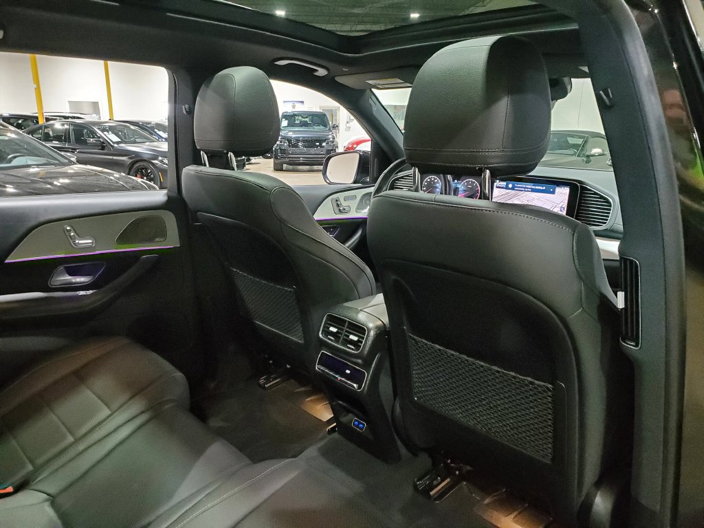 Used 2024 Mercedes-Benz GLS 450 4MATIC image 23