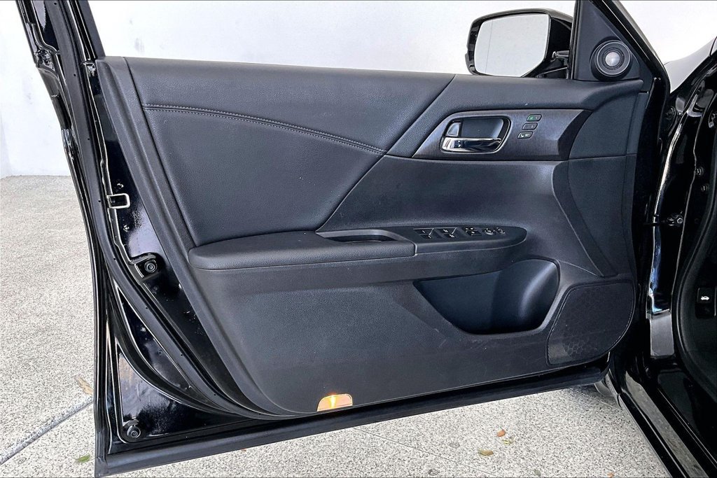 Used 2014 Honda Accord EX-L image 22