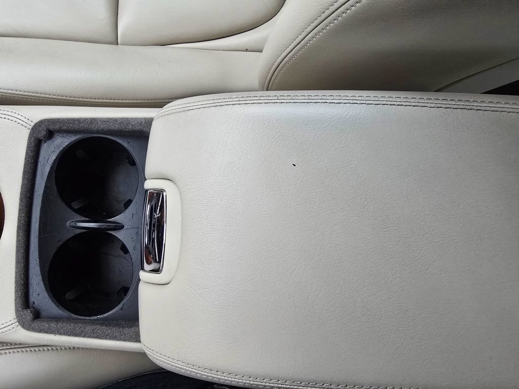 Used 2004 Jaguar XJ8 RWD image 23
