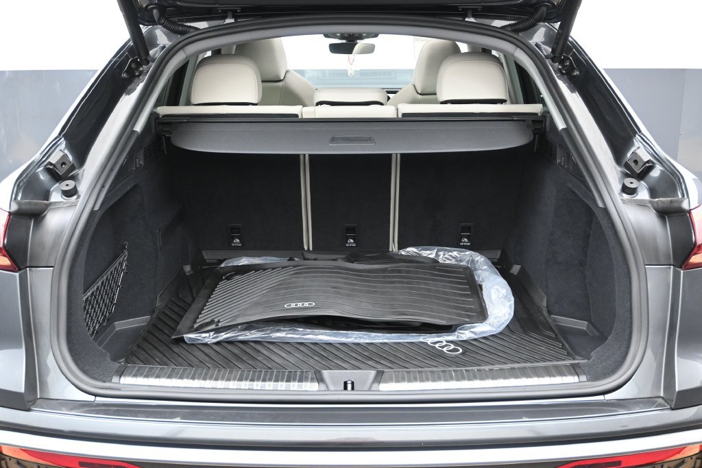 Used 2025 Audi Q5 Premium Plus AWD/4WD image 10