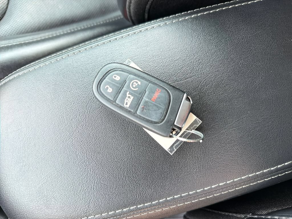 Used 2023 Jeep Cherokee Altitude Lux AWD/4WD image 29