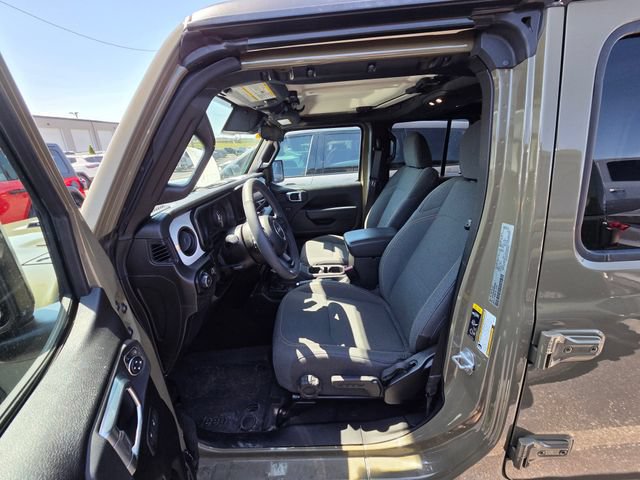 Used 2025 Jeep Wrangler Unlimited Sport AWD/4WD image 10