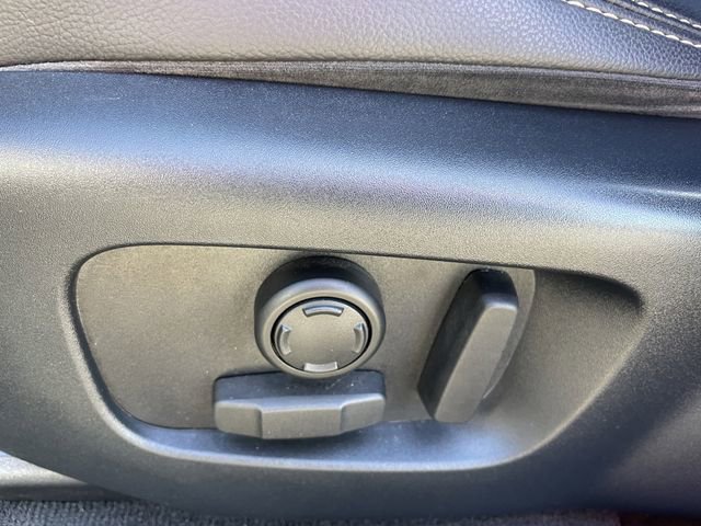 Used 2020 Land Rover Range Rover Velar R-Dynamic S image 25