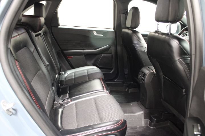 Used 2024 Ford Escape ST-Line w/ Tech Pack #1 AWD/4WD image 27