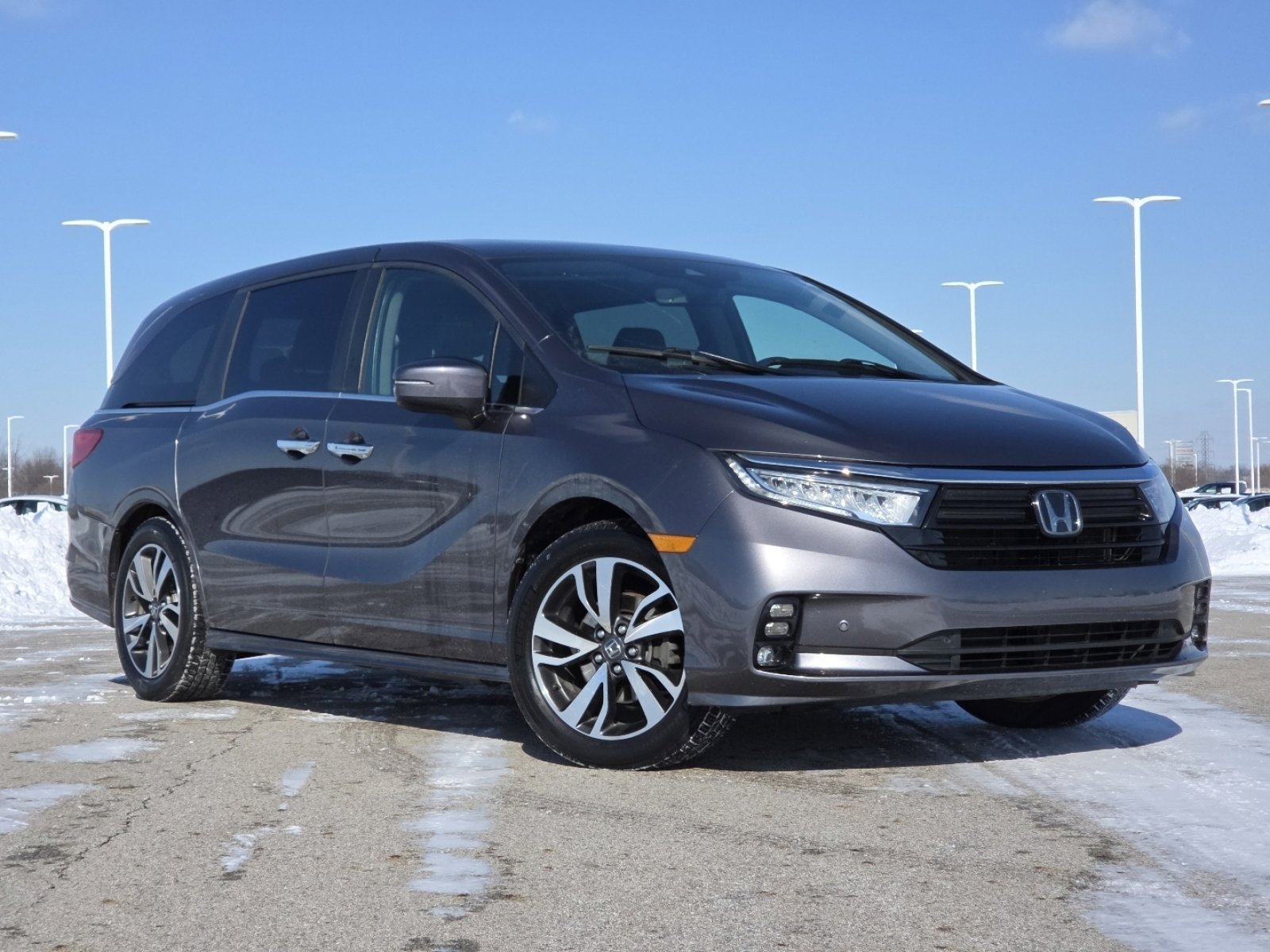 Used 2022 Honda Odyssey Touring image 2