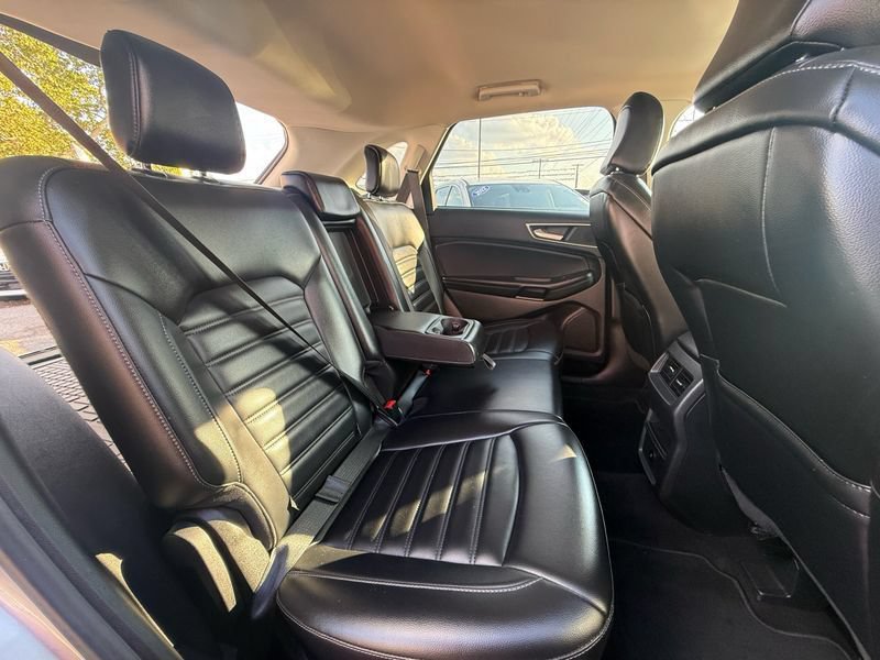 Used 2023 Ford Edge SEL AWD/4WD image 18