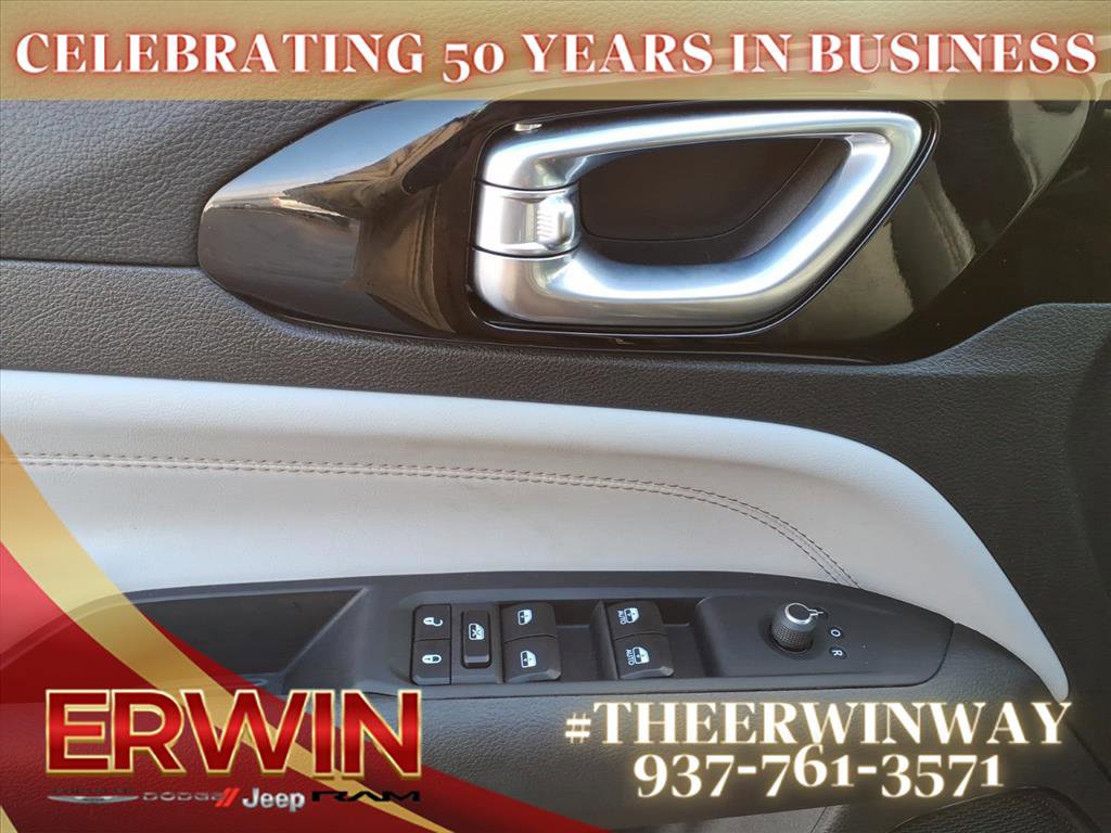 Certified 2024 Jeep Compass Limited image 11