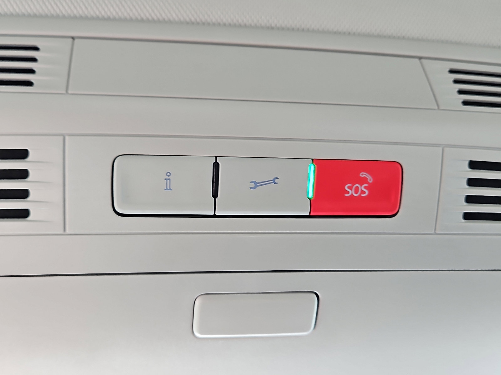 Certified 2022 Volkswagen Taos SE image 20