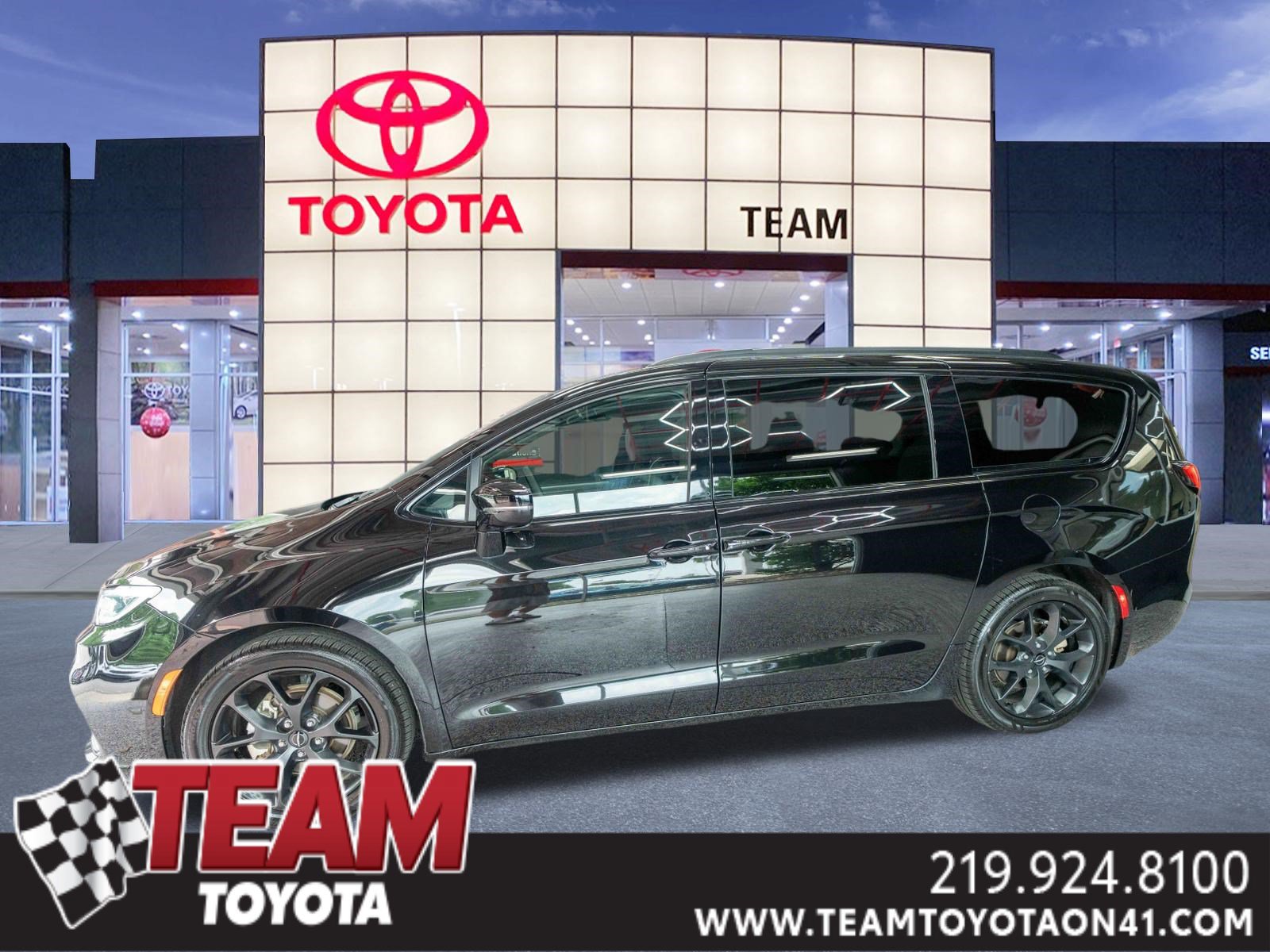 Used 2025 Chrysler Pacifica Limited