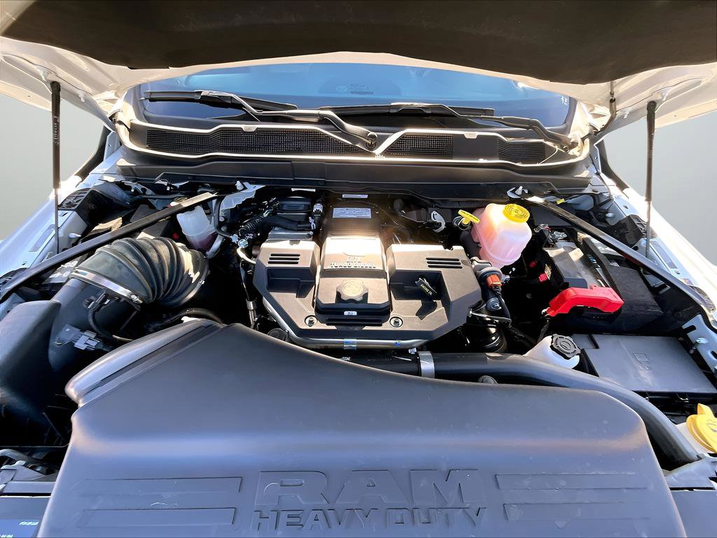 Used 2024 RAM 5500 Tradesman image 17